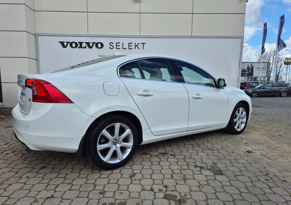 Volvo S60 cena 63900 przebieg: 93600, rok produkcji 2016 z Koluszki małe 154